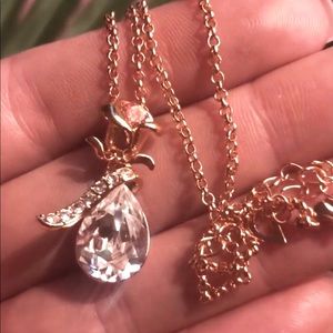 Swarovski rose necklace 🌹